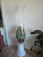 2 Grote glazen vaas met witte voet, Ophalen