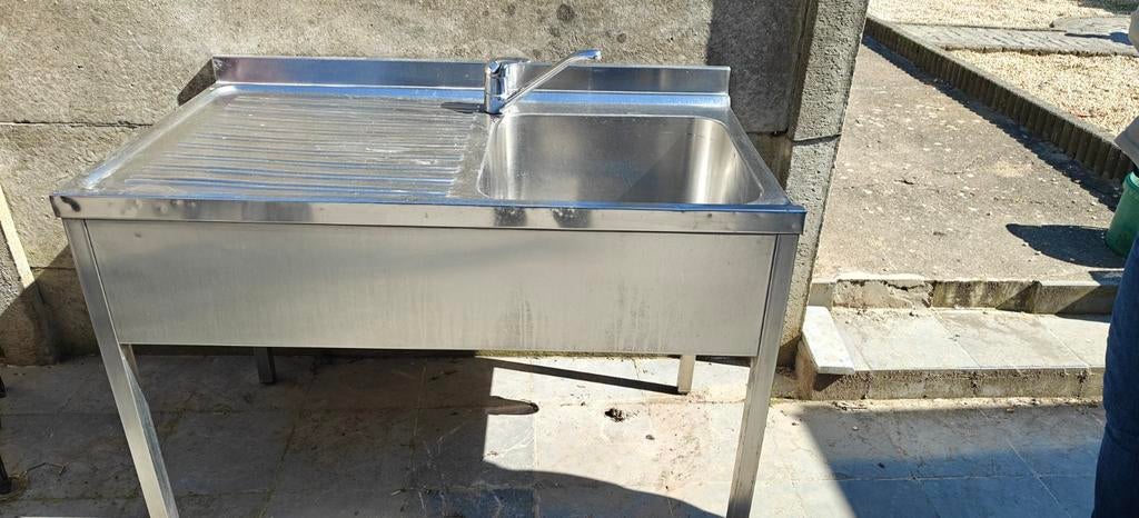 Inoxe was tafel op poot, Doe-het-zelf en Verbouw, Steigers, Ophalen, Overige typen, Minder dan 2 meter