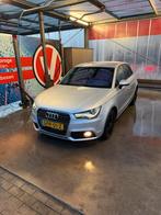 Audi A1 1.2 Tfsi 63KW SB 2013 Grijs, Auto's, Voorwielaandrijving, Stof, A1, Zwart