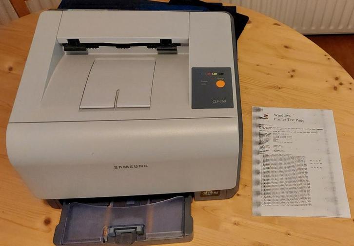 samsung clp300, Computers en Software, Printers, Gebruikt, Printer, Laserprinter, Kleur printen, Zwart-en-wit printen, Ophalen