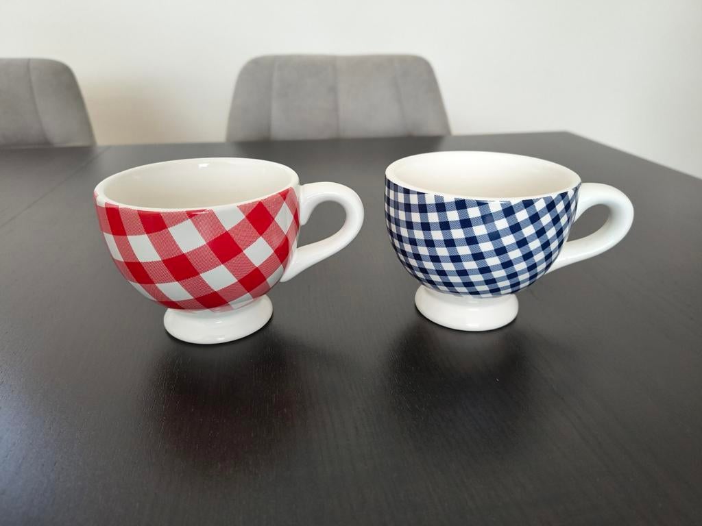 Marieke servies 2 koppen, Ophalen of Verzenden, Zo goed als nieuw, Overige stijlen, Kop(pen) en/of Schotel(s)