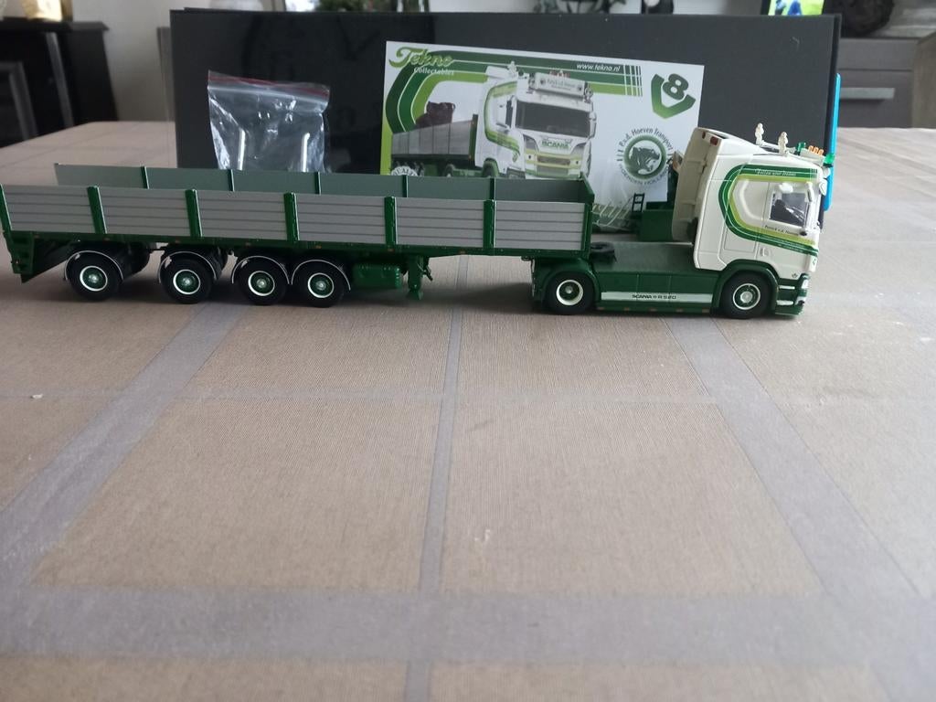 Tekno Scania P.v.d Hoeven., Hobby en Vrije tijd, Modelauto's | 1:50, Ophalen of Verzenden, Nieuw, Bus of Vrachtwagen, Tekno