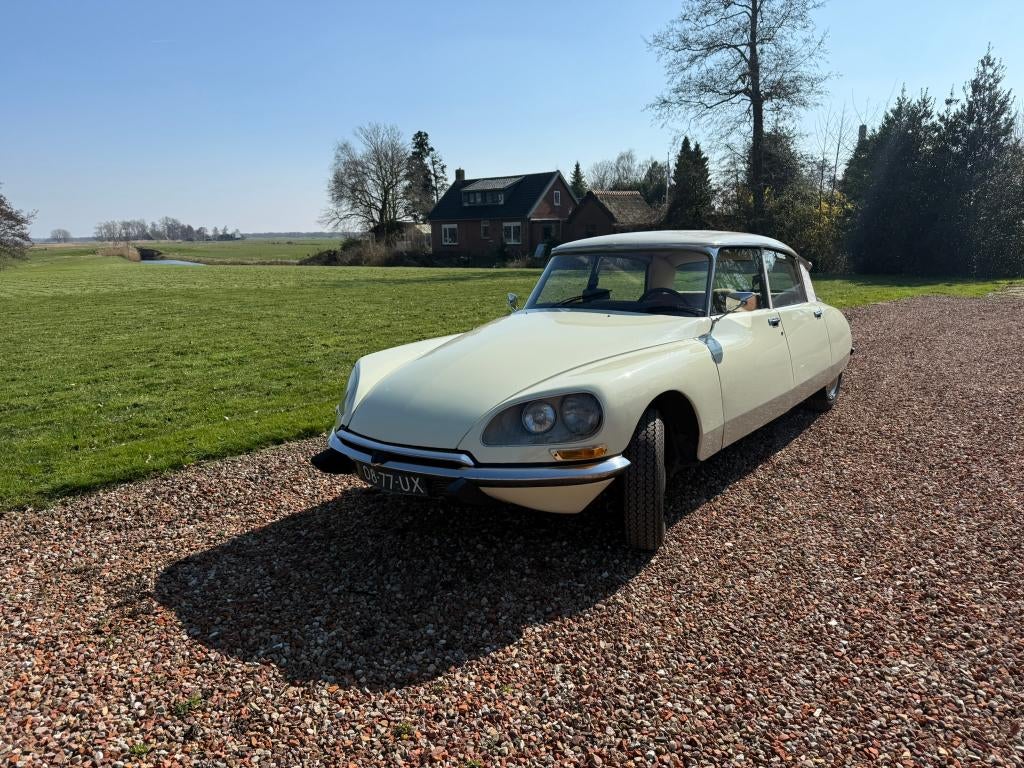 Citroën DS 20 2.0 Special 1972 Wit, Auto's, Voorwielaandrijving, Stof, Citroën, Wit
