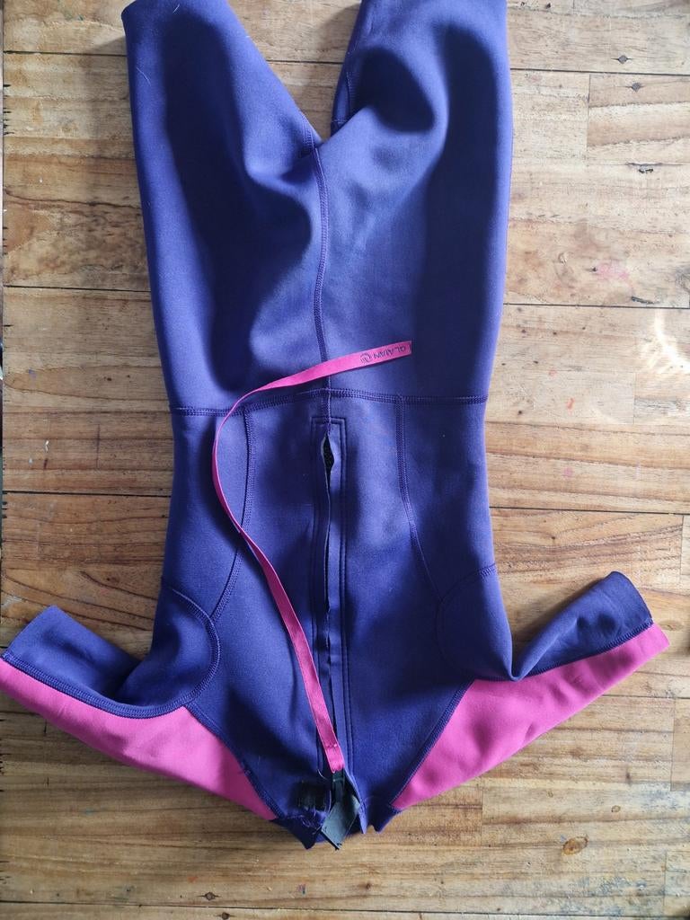 Wetsuit voor kind, maat 10 jaar, paars/roze, Gebruikt, Kind, Ophalen of Verzenden, Wetsuit