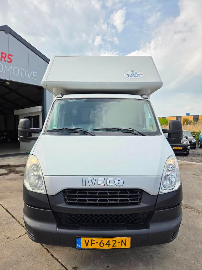 Iveco Daily 40C13 375 Bakwagen, Auto's, 127 pk, Euro 5, Gebruikt, Zwart
