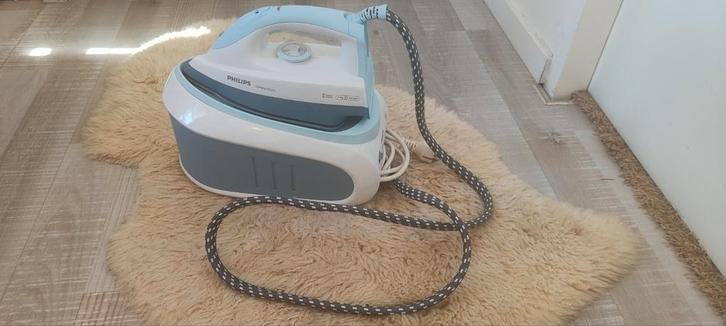 Philips Stoomstrijkijzer CompactCare, Witgoed en Apparatuur, Strijkijzers en Strijkplanken, Zo goed als nieuw, Strijkijzer met snoer