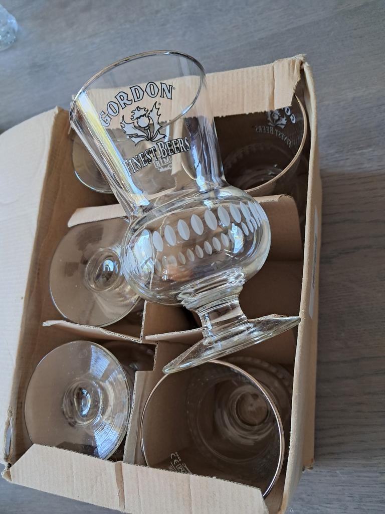 Héél véél Huisraad/Meubels/Glazen/Kunst Ets/ Auping Bedbodem, Huis en Inrichting, Stoelen, Ophalen, Bruin, Twee