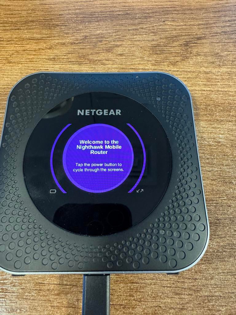 Netgear Nighthawk router, unlocked M1, Computers en Software, Routers en Modems, Verzenden, Zo goed als nieuw, Router
