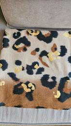 Print sjaal met gouden details, Kleding | Dames, Ophalen of Verzenden, Zo goed als nieuw, Maat 38/40 (M), Sjaal