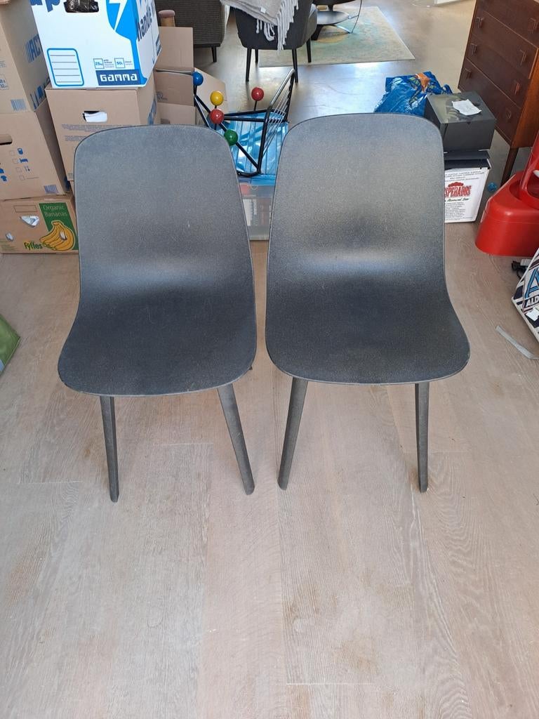 Twee IKEA ODGER eetkamerstoelen antraciet, Huis en Inrichting, Twee, Zo goed als nieuw, Grijs, Ophalen