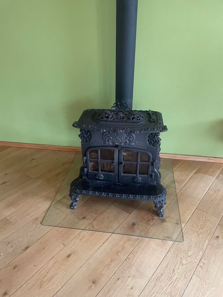 Antieke houtkachel inclusief glasplaat, Gebruikt, Houtkachel, Ophalen of Verzenden, Vrijstaand