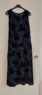 Zwarte galajurk maat 38 met fluwelen bloem, Galajurk, Zwart, Zo goed als nieuw, Ophalen