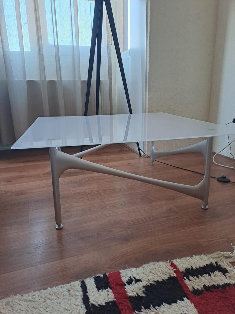 Ronald Schmit salontafel met glazen metalen onderstel, Ophalen of Verzenden