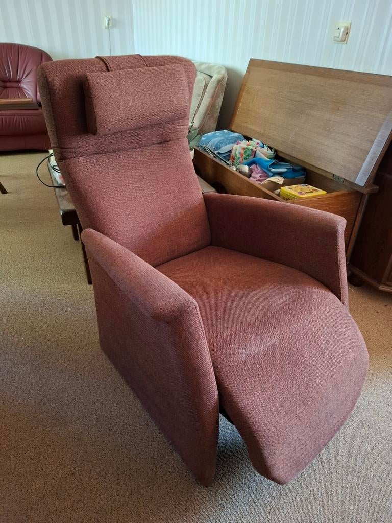 Comfortabele relaxfauteuil met verstelbare rugleuning, Ophalen, Gebruikt, 75 tot 100 cm, Klassiek comfort