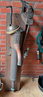 Oude koperen pomp - Decoratieve waterpomp, Ophalen of Verzenden, Gebruikt, Handmatig, Overige typen