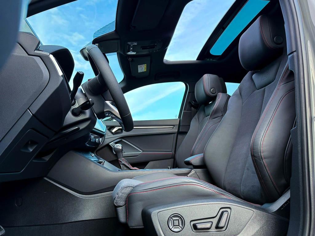 Audi Q3 Sportback 45TFSI e 245pk S-Tronic Competition S Edit, Gebruikt, Zwart, Lichtsensor, SUV of Terreinwagen