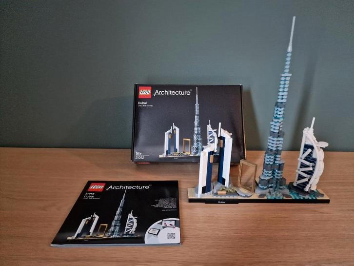 Lego Architecture 21052 Dubai, Kinderen en Baby's, Speelgoed | Duplo en Lego, Zo goed als nieuw, Lego, Complete set, Ophalen of Verzenden