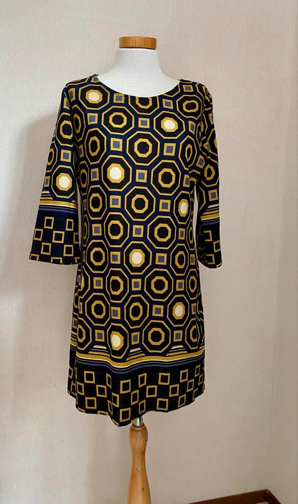 Retro geometrische jurk, Kleding | Dames, Maat 38/40 (M), Geel, Ophalen of Verzenden, Zo goed als nieuw