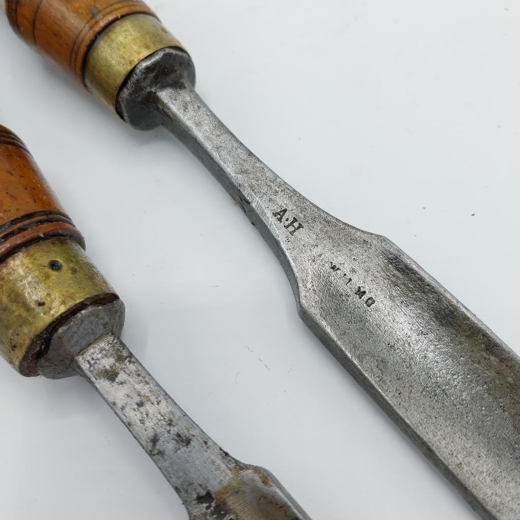 2 oude gutsen (ML), Ophalen of Verzenden