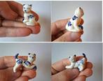 4 poesjes, blauw beschilderd porselein 3x2x4cm, Ophalen of Verzenden, Zo goed als nieuw, Overige typen