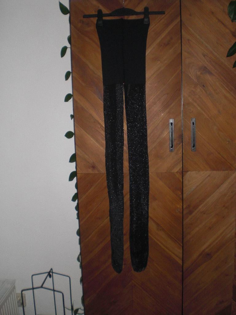 Glitter panty van Hema, maat S, Kleding | Dames, Leggings, Maillots en Panty's, Maat 36/38 (S), Zwart, Ophalen of Verzenden, Zo goed als nieuw
