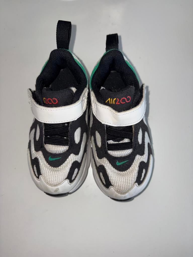 Nike Air Max 200 sneakers voor kinderen - Maat 22, Kinderen en Baby's, Kinderkleding | Schoenen en Sokken, Ophalen of Verzenden