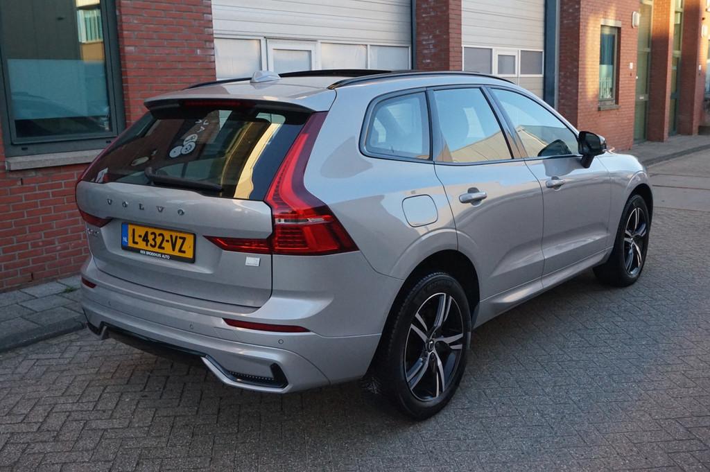 Volvo XC60 2.0 T6 Plug-in hybrid AWD R-Design Pano, HUD, H&K, Automaat, Verwarming stoelen achter, Gebruikt, 1969 cc