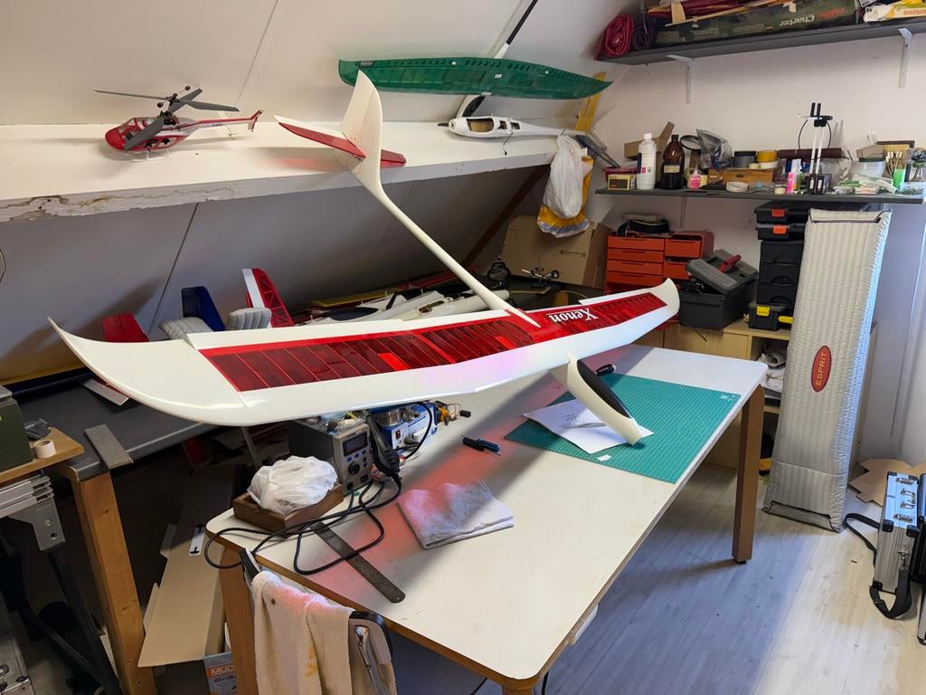 Aeronaut 250 cm zwever - Xenon, Ophalen, Zo goed als nieuw, Elektro