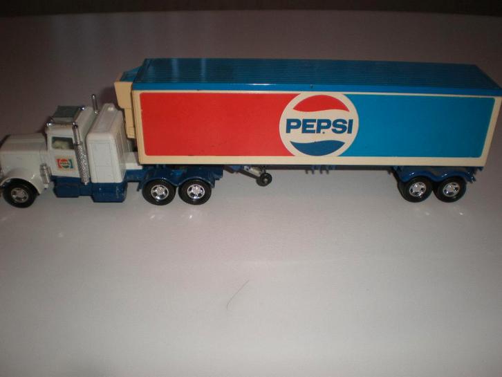 Miniatuur Matchbox, vrachtauto Pepsi-Cola, Hobby en Vrije tijd, Modelauto's | 1:50, Zo goed als nieuw, Bus of Vrachtwagen, Matchbox