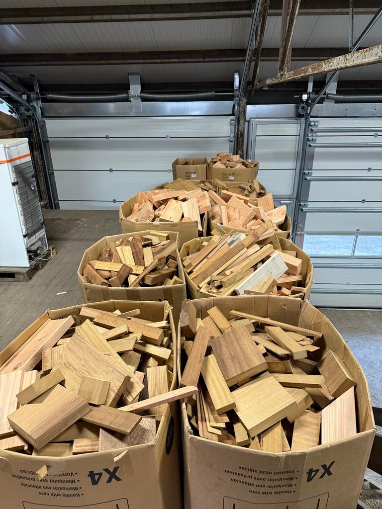 Haardhout Douglas en Iroko hardhout, Minder dan 3 m³, Ophalen, Overige houtsoorten, Blokken