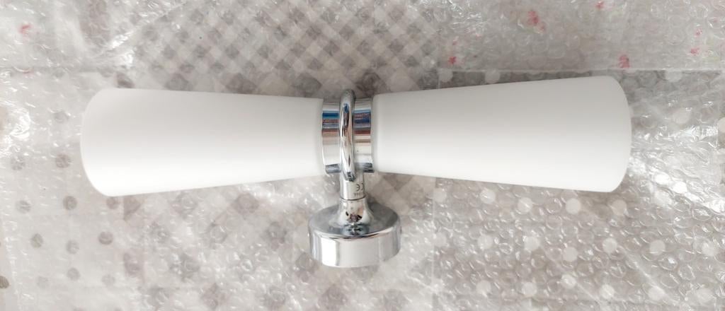 Hans Grohe Dubbele spiegellamp & wandlamp - melkglas- chroom, Ophalen, Zo goed als nieuw, Glas