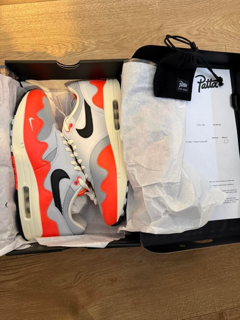 Nike Air Max 1 Patta Waves Hyper Crimson maat 45, Kleding | Heren, Schoenen, Ophalen of Verzenden, Nieuw, Overige kleuren