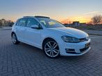 Volkswagen Golf 7 1.2 TSI HIGHLINE | PANO | NL | DEALERONDER, Voorwielaandrijving, Xenon verlichting, Zwart, 4 cilinders