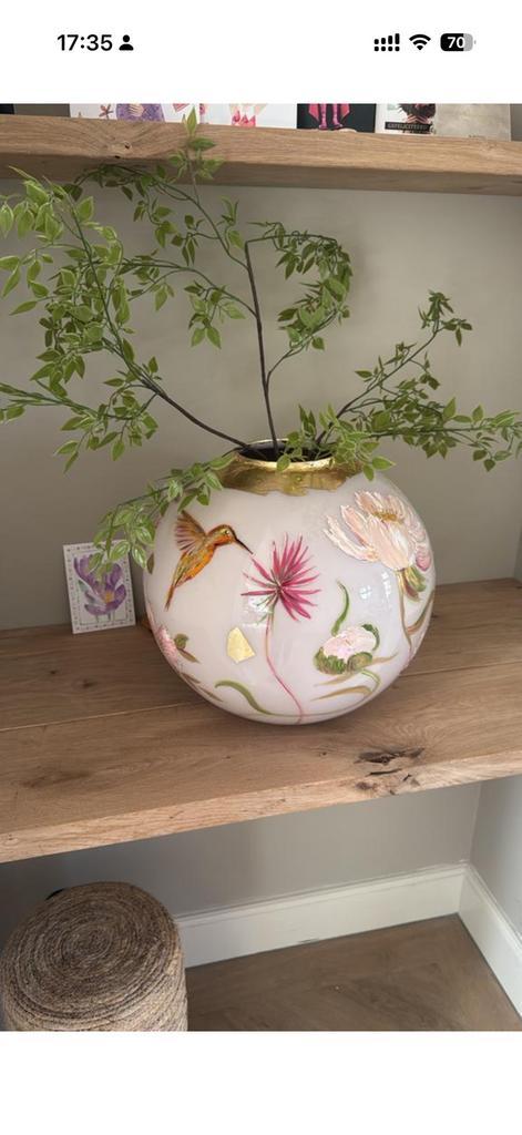 Handbeschilderde glazen vaas Atelier Marijn 38cm, Huis en Inrichting, Woonaccessoires | Vazen, Zo goed als nieuw, Overige kleuren