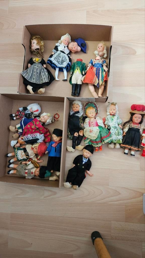 Oude klederdrachtpoppetjes, Verzamelen, Poppen, Ophalen, Gebruikt, Pop