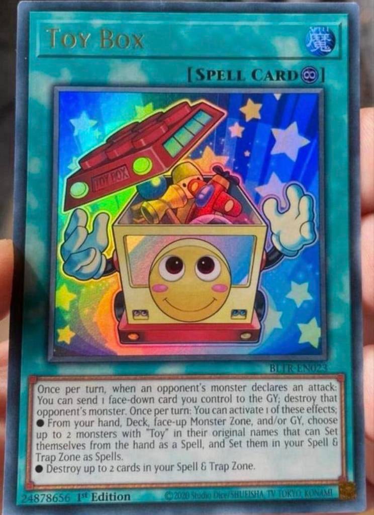 Yu-Gi-Oh! Toy Box BLTR 1st Edition !, Ophalen of Verzenden, Zo goed als nieuw, Losse kaart, Foil