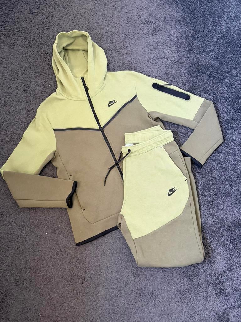 Nike Tech Trainingspak, Ophalen, Zo goed als nieuw, Grijs, Algemeen