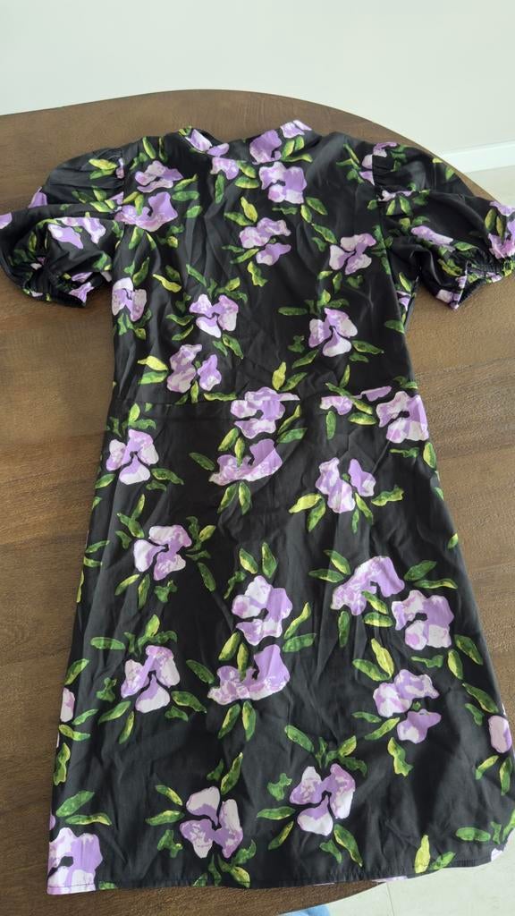 GOED - NA-KD jurk met open rug, Kleding | Dames, Maat 38/40 (M), Zwart, Ophalen of Verzenden, Zo goed als nieuw
