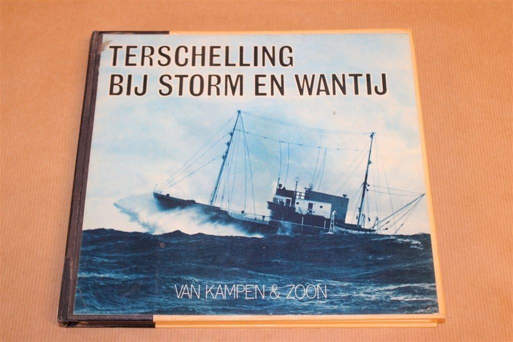 Terschelling bij Storm en Wantij — Fotoboek & Geschiedenis, Boeken, Geschiedenis | Stad en Regio, Ophalen of Verzenden, Gelezen