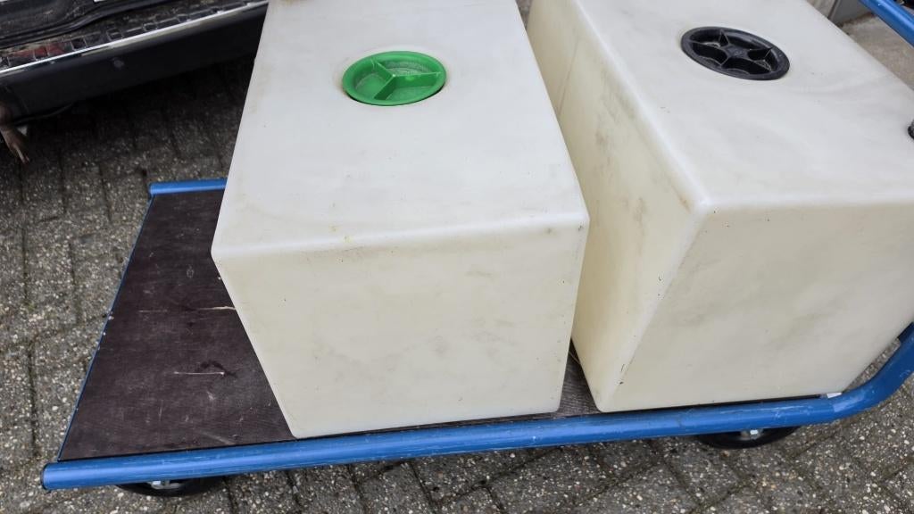 watertank camper 2 x 100 lit, Ophalen, Gebruikt