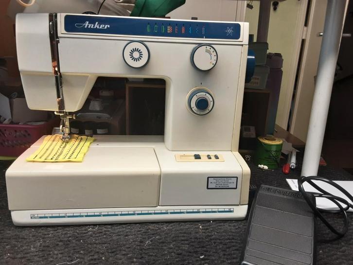 ANKER NAAIMACHINE MODEL 550E, Hobby en Vrije tijd, Naaimachines en Toebehoren, Gebruikt, Naaimachine, Overige merken, Ophalen of Verzenden