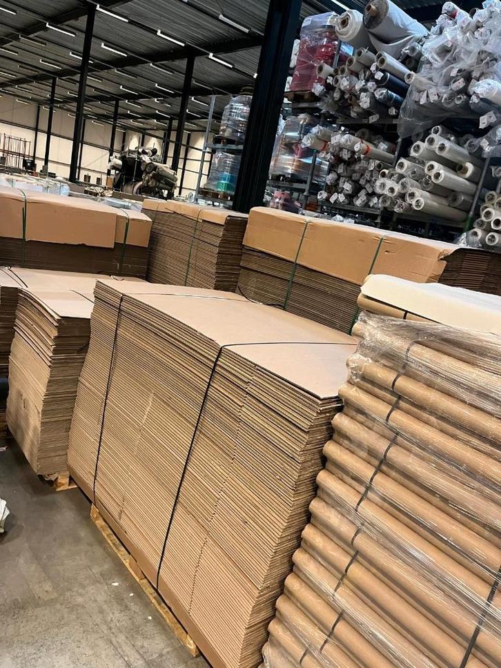 Kartonnen dozen, Doe-het-zelf en Verbouw, Kratten en Dozen, Nieuw, Doos, 100 cm of meer, Minder dan 35 cm, 40 tot 60 cm, Opvouwbaar