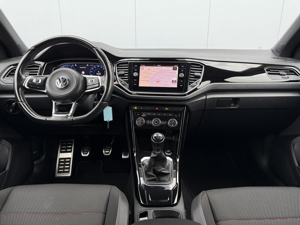 Volkswagen T-Roc 1.5 TSI Sport Business R Navigatie/Camera., Voorwielaandrijving, Stof, Euro 6, 4 cilinders
