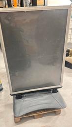 Reclamebord A0 formaat met verzwaarde voet, Ophalen