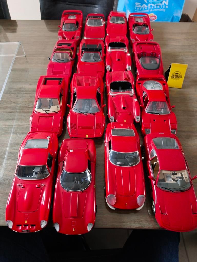 16x 1:18 Ferrari modellen partij verzameling, S, Auto, R, Ophalen of Verzenden