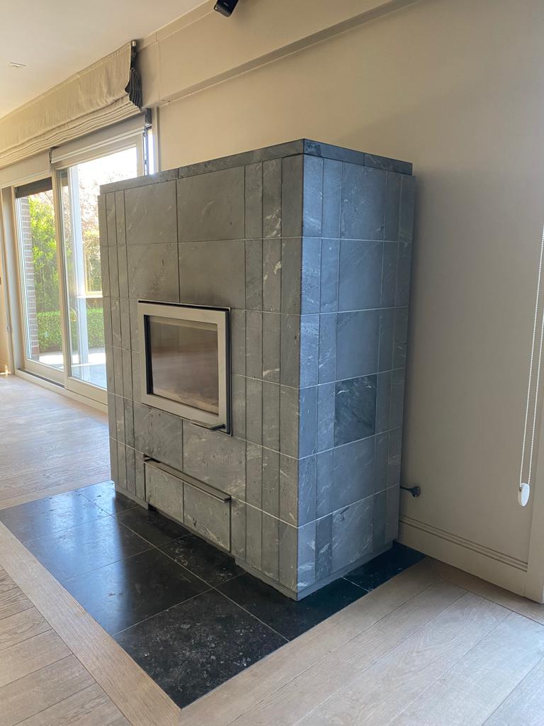 Tulikivi Speksteenkachel Sonka 2260 Kilo, Ophalen, Gebruikt, Houtkachel, Vrijstaand