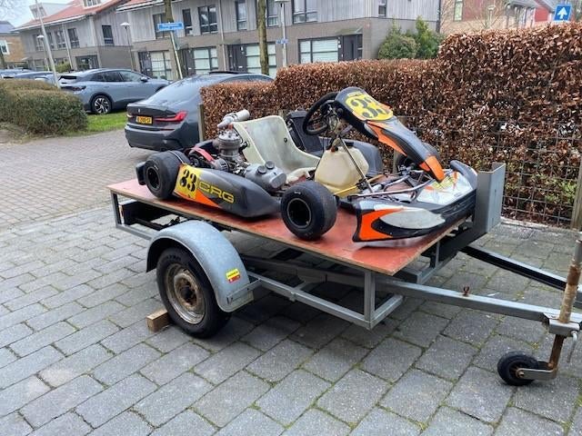 CRG kart IAME 125 cc Plus aanhanger, Sport en Fitness, Karting, Ophalen, Gebruikt, Kart