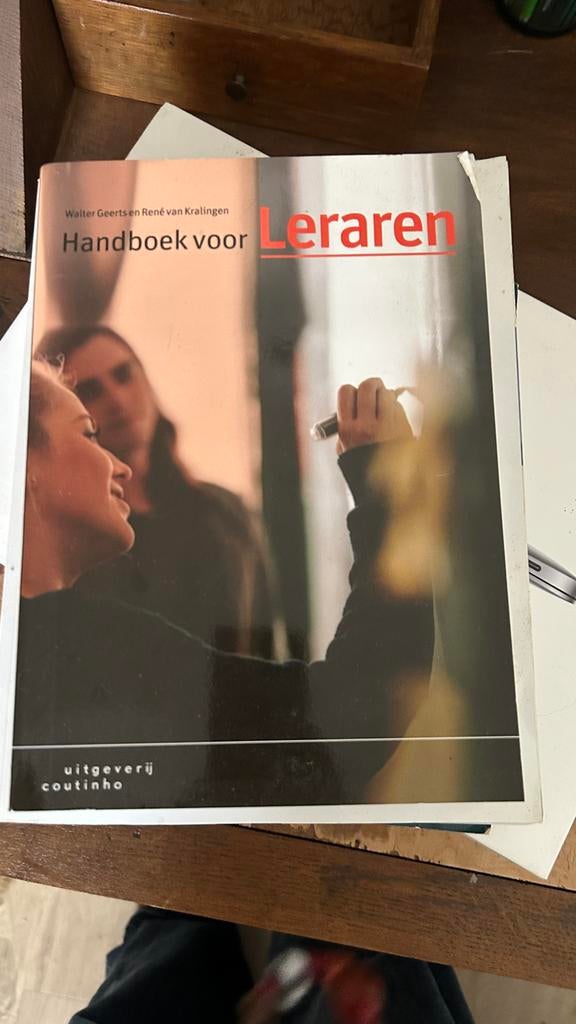 Handboek voor Leraren - Walter Geerts & René van Kralingen, Boeken, Schoolboeken, Ophalen of Verzenden, Gelezen, Overige niveaus