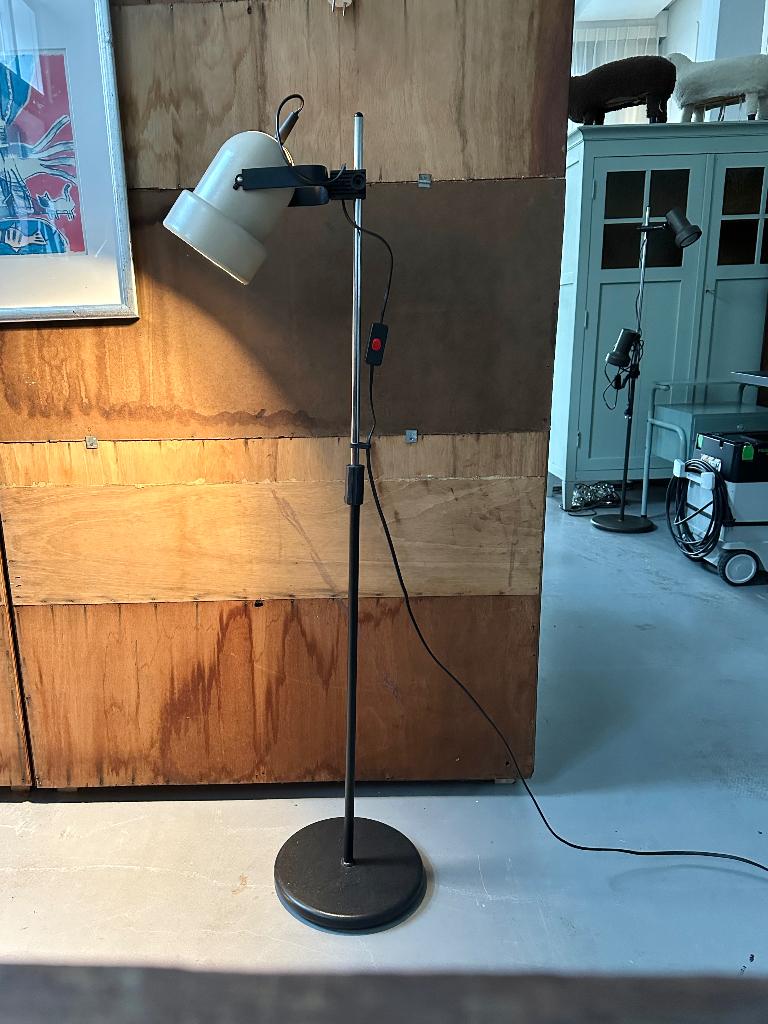 Vintage design Aneta vloerlamp, metalen leeslamp Zweden
