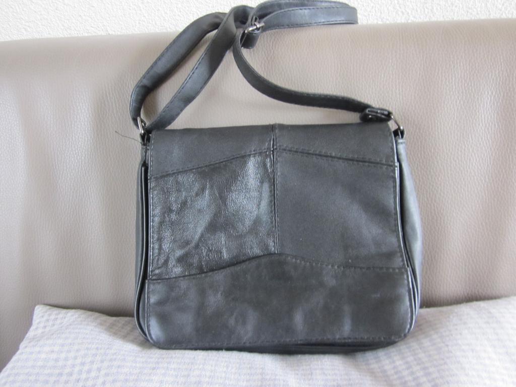 zwart schoudertasje van Alessandro Salvatore., Ophalen of Verzenden, Gebruikt, Zwart, Schoudertasje